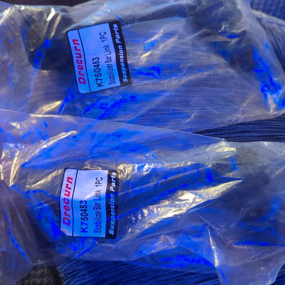 A set of stock stabilizer bar links